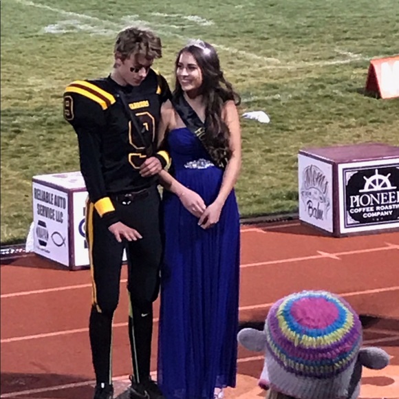 B Darlin Dresses & Skirts - Long evening gown